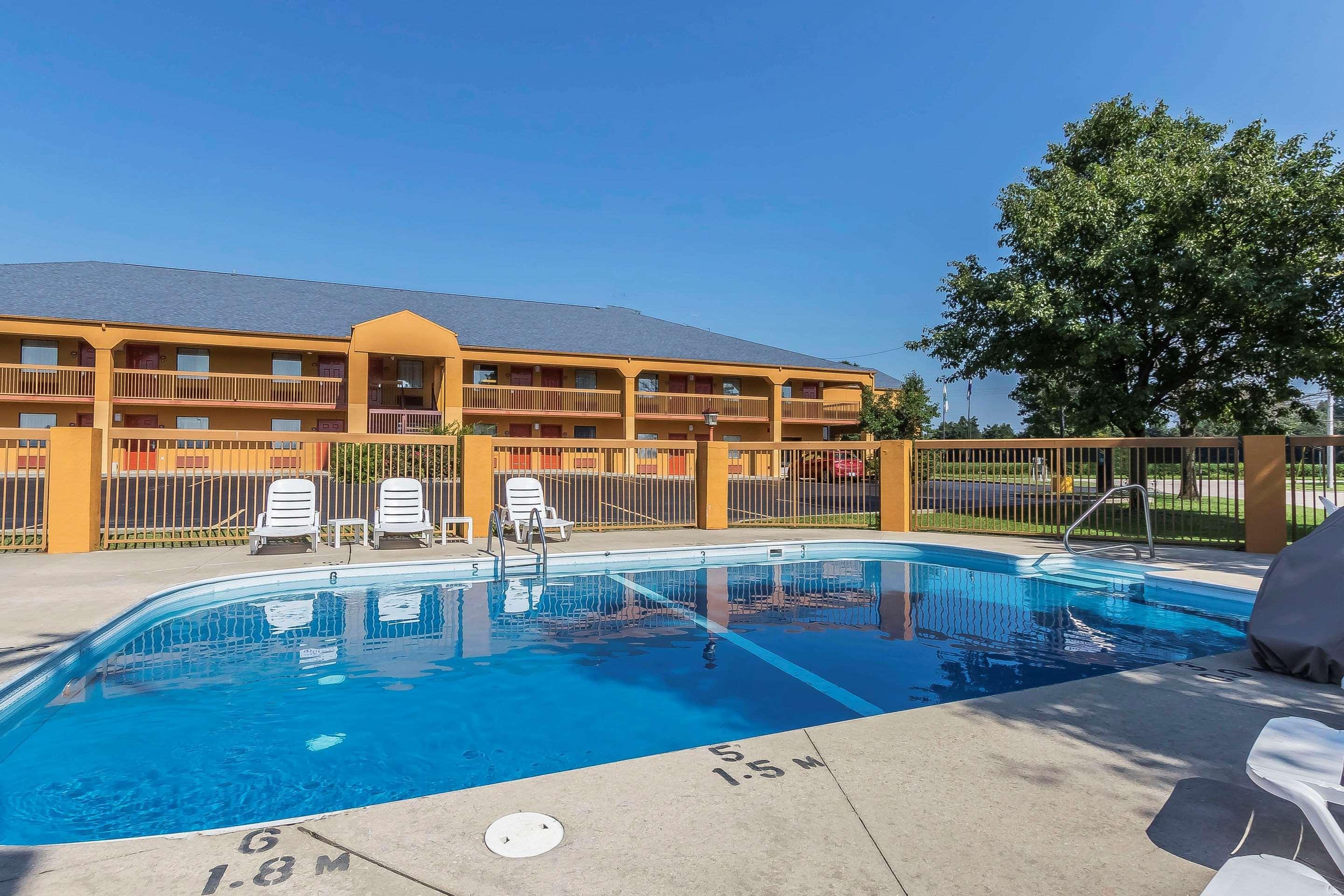 Inn Quality - Sikeston 2*